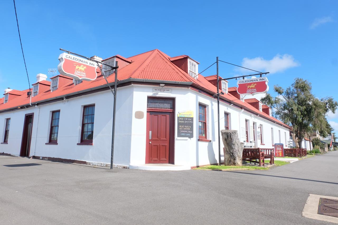 The Caledonian Inn Port Fairy Exterior photo